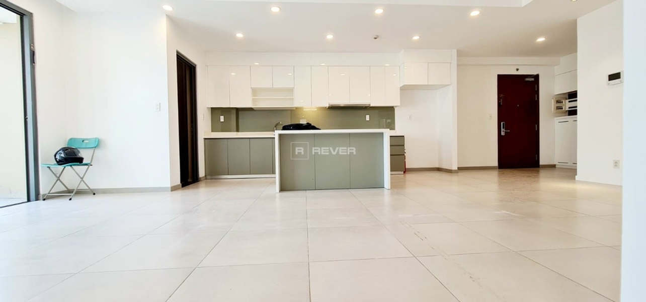 Cho Thuê Căn Hộ 3PN The Gold View, Giá Hợp Lý, Nội Thất Cơ Bản, Tầng Trung