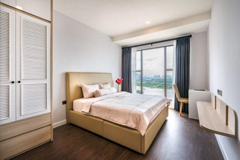 Căn hộ 2PN Saigon Royal cho thuê, giá tốt, nội thất hiện đại, view sông Sài Gòn